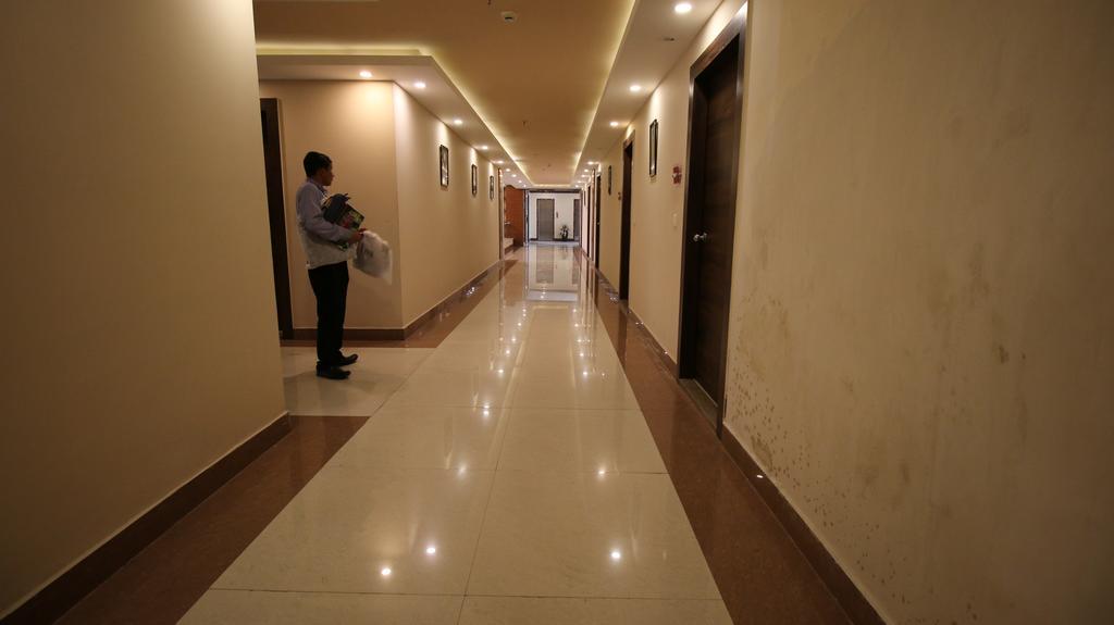 Hotel JSR Continental Dehradun Exterior foto