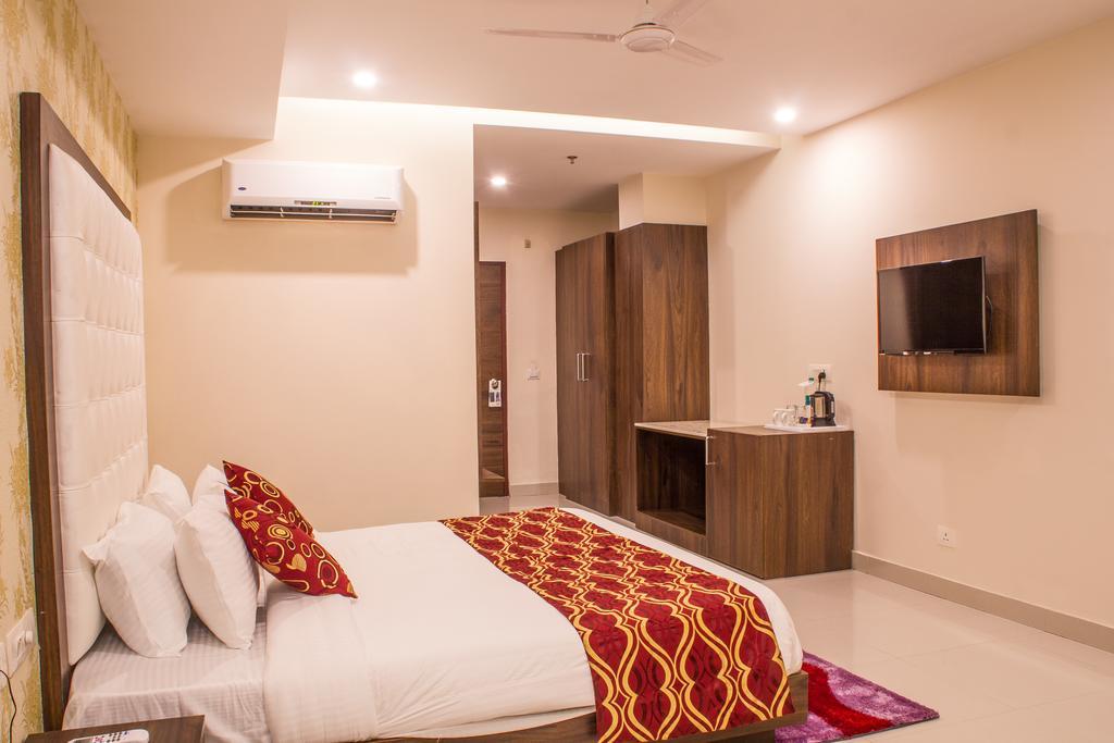 Hotel JSR Continental Dehradun Zimmer foto