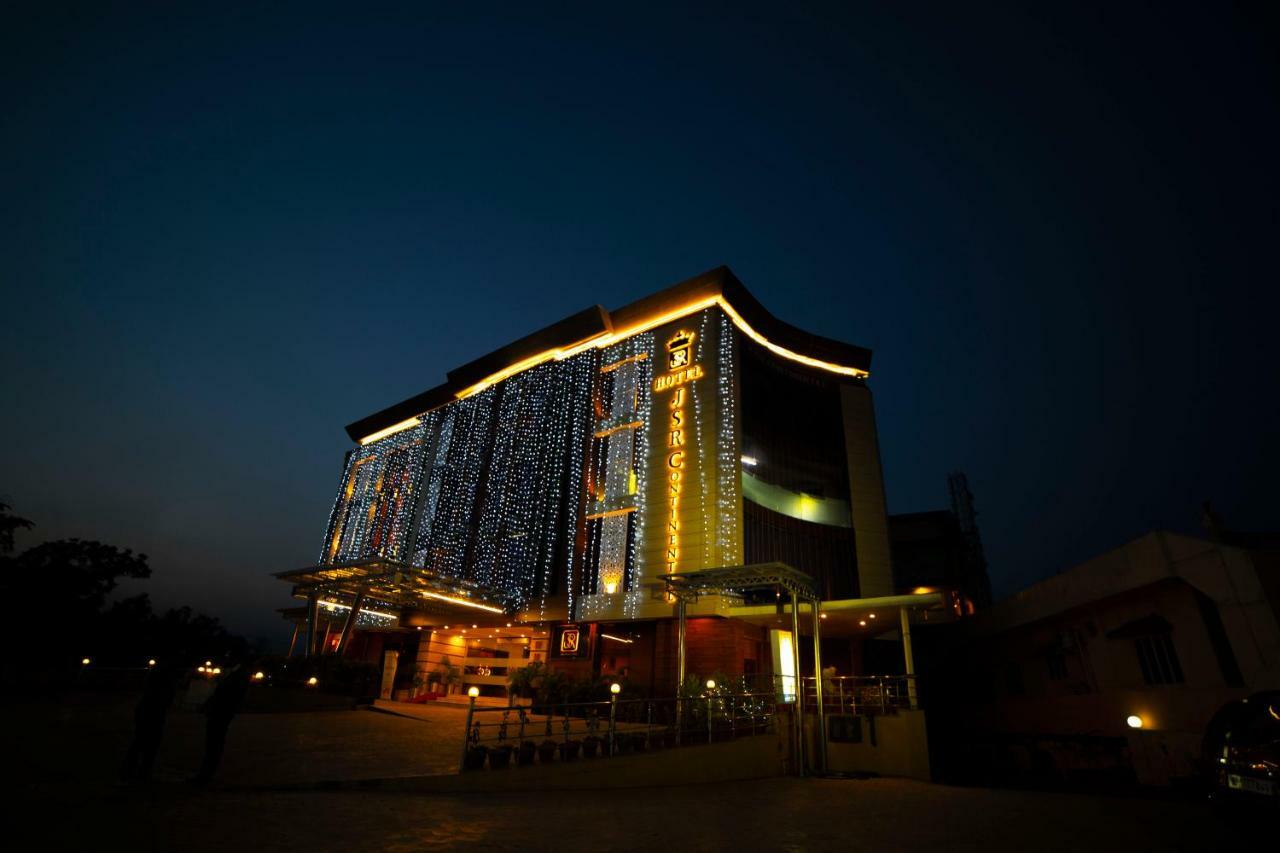 Hotel JSR Continental Dehradun Exterior foto